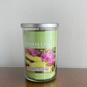 Yankee Candle Pineapple Cilantro in Light Green